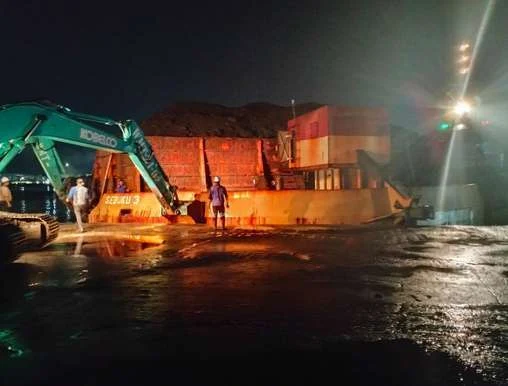 Coal Unloading at Jayanti Marunda Jetty — 1